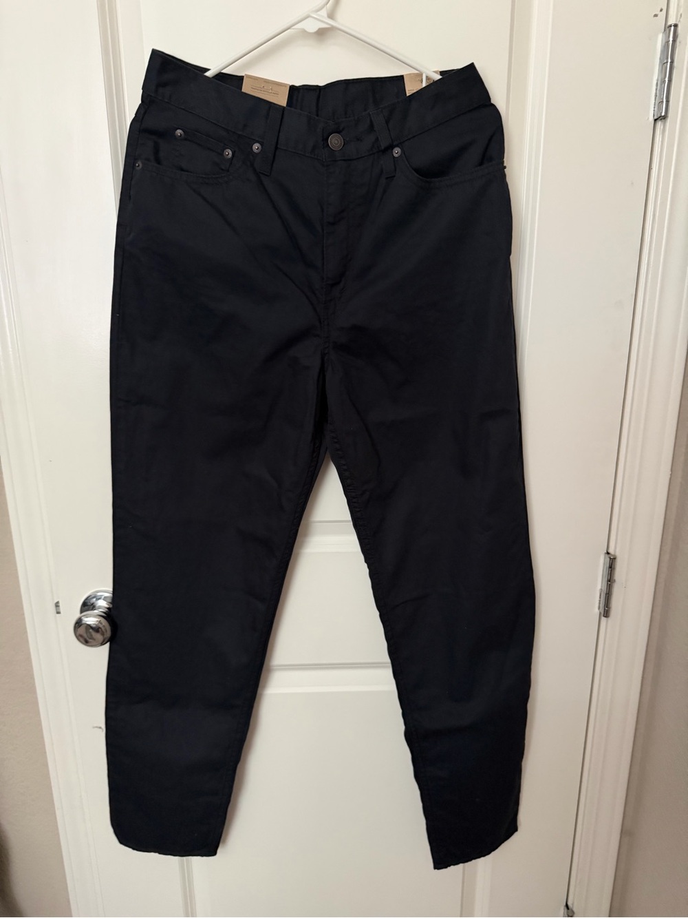 LEVIS HIGH WAISTED MOM JEANS SIZE 29 X 30 BLACK NEW $69.50
